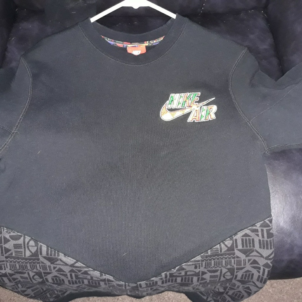 Nike air sweater medium